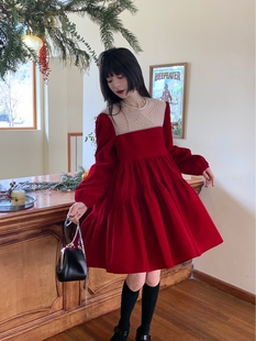 法式温柔红色连衣裙，女秋冬季圣诞蓬蓬裙，气质显瘦短款裙子
