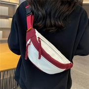 帆布斜挎包女士2024休闲饺子包胸包学生运动小包腰包红色包包