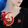 中式国风新年龙形大衣毛衣红色，别针珍珠胸针，秋冬高档女款高级感