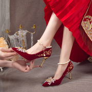 婚鞋女新娘鞋不累脚结婚鞋中式禾秀婚纱两穿红色，尖头高跟鞋高级感