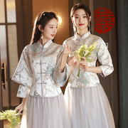 中式伴娘服女2024冬季大码姐妹团礼服秀禾服小个子缎面伴娘裙