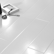 家用环保纯白色纯黑色，耐磨防水欧强化复合木地板地暖12mm