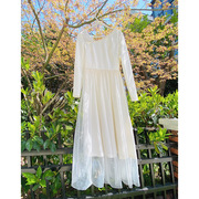 白色针织珍珠流苏网纱拼接斜领长袖纯色连衣裙气质，高腰显瘦简约长