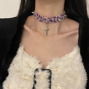 OUKECHUN紫色豹纹铆钉十字架项链女欧美个性毛绒choker秋冬季颈链