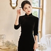 丝绒旗袍黑色中长款秋季纯色弹力日常可穿2024年中年妈妈中袖