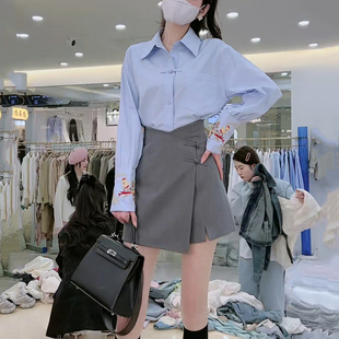 新中式国风重工时尚套装，女2024春季通勤刺绣，衬衫高腰短裙裤两件套