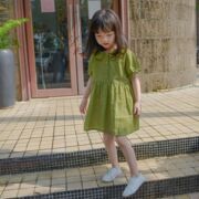 中小童夏季韩版休闲纯色童装儿童娃娃领公主裙女童连衣裙
