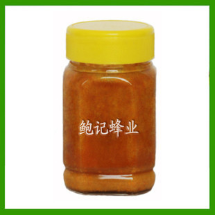  蜂四宝：900+克蜂王浆+蜂蜜+蜂花粉+蜂胶配制的纯天然百花蜂产品