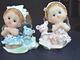 漂亮的一对陶瓷娃娃