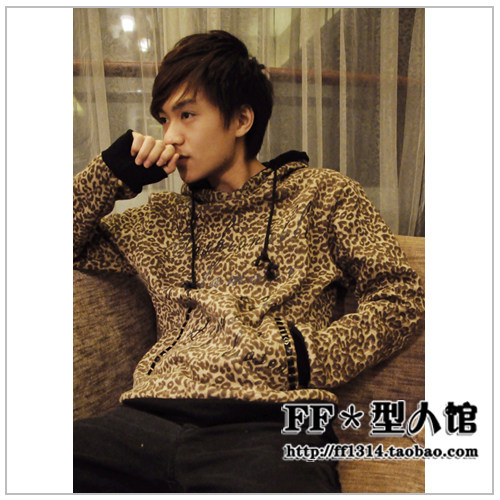 潮牌林弯弯 豹纹 潮人秋冬装潮男加厚卫衣男生外套 2011男士新款