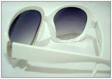 Gran caja blanca gafas de sol DIOR | gafas de sol sección comerciante blanco recomienda