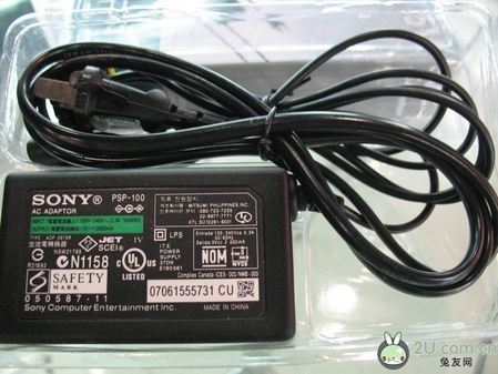 360无线手柄,盒装密封,带电池,五钻凯凯-PSP2