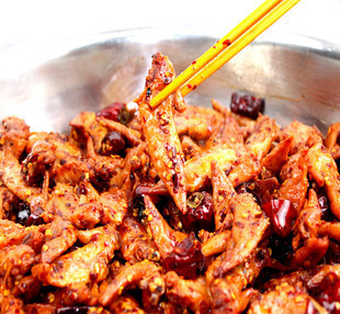  店主主推香辣适中 便宜实惠 鸡翅尖不怕你不买就怕你不尝零食特价