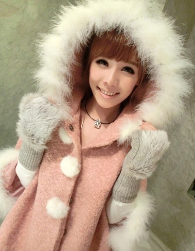 2012 秋冬新品毛毛领连帽斗篷