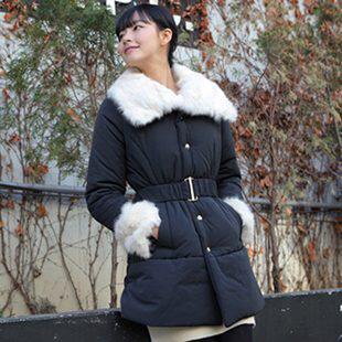 Cherrykoko 2011冬款<span class=H>女装</span> 韩国东大门代购 兔毛翻领棉服外套
