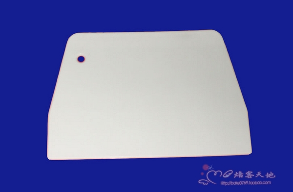 F102 Small plastic scraper/Press plate knife/Small white scraperin the Kitchen/Cooking utensils , Barbecue/Bakeware , Baking DIY Appliance , Other baking utensils category - from Buy2taobao.com to provide professional Taobao agent buy service
