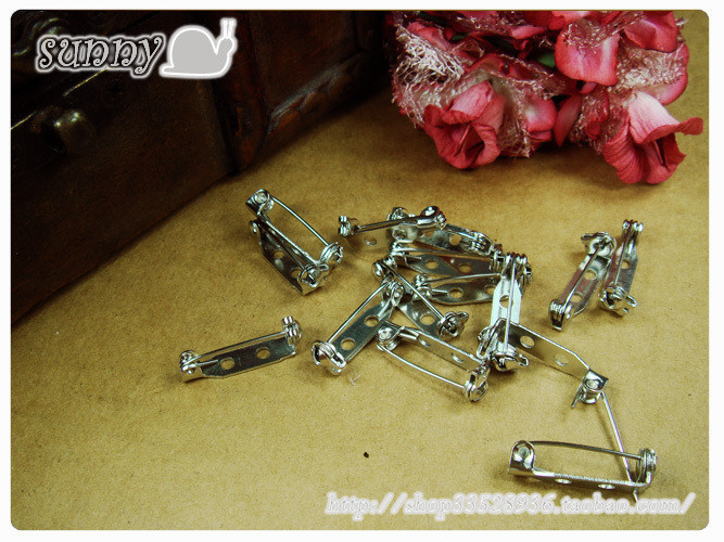 带保险的别针 BZ061701 1.2元/4个在类目 居家布艺, 缝纫DIY材料、工具及成品, 缝纫DIY配件/辅料/配饰, 珠子/钻饰/花朵等配饰中 - 来自Buy2taobao.com提供专业的淘宝代购服务