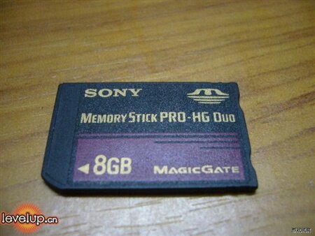 PSP超高速 第3代HG红棒 8G 