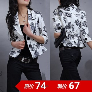 小西装,<em>2011</em>新款<em>春装女装</em>韩版修身花色短款小