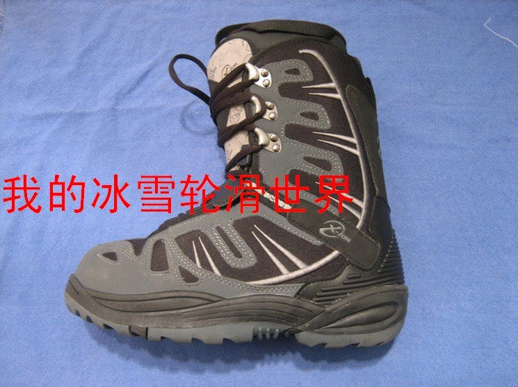 单板滑雪靴，单板滑雪鞋，工厂震撼价原价1200,出售10双涨30元