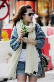 2010冬款女围巾  爱杰希加厚加长款毛线保暖百搭围巾 特价 
 30天共卖出177件