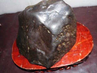 天然陨石原石石铁陨石，观赏收藏摆件打材料，镍纹铁纹镍铁奇石
