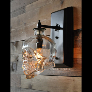 北欧简约loft复古水管酒吧餐厅咖啡店创意个性骷髅头玻璃酒瓶壁灯