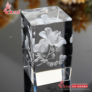 3D水晶内雕玫瑰花情人节礼物情人节实用感动创意礼物 旋转灯座