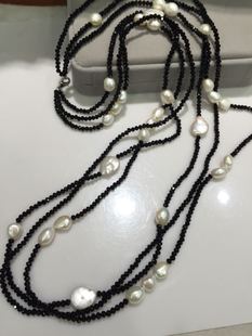 天然珍珠水晶毛衣链多层经典，黑白配异形珍珠，项链长款淡水珍珠长链