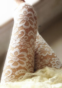 韩国高品质蕾丝打底长裤性感，复古镂空花朵，九分裤彩色小脚裤