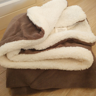 小毛毯沙发盖毯羊羔绒，双层加厚珊瑚绒，办公室午睡午休空调儿童毯子