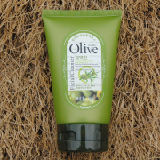 韩伊橄榄olive清透保湿洗面奶，100g滋润补水清爽