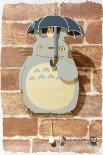 日本购 宫崎骏龙猫 木质壁挂撑着伞的豆豆龙滑轮八音盒音乐盒