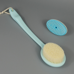 不是特别硬,刷背挺好用,但刷在身上有点刺痛_