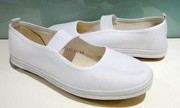 广东深圳小白鞋亲子帆布鞋六一儿童节舞蹈鞋体操鞋儿时经典白布鞋