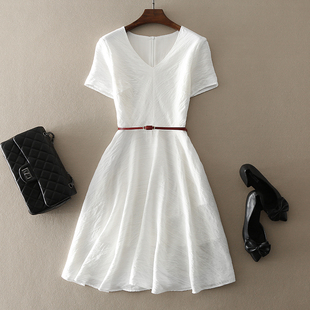 中长款修身显瘦a字裙礼服，白色短袖连衣裙子气质优雅女装