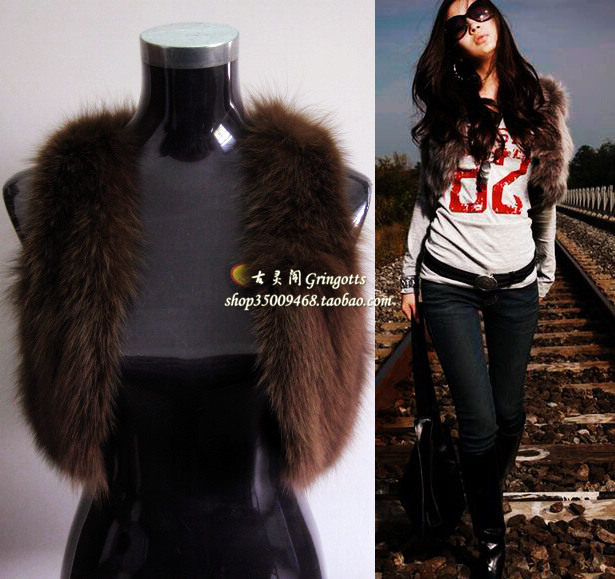 限量!古灵阁 <em>韩国</em> 杂志 <em>狐狸毛马甲</em>皮草<em>马甲</em>背