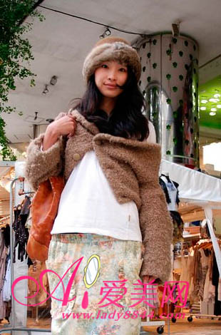 日本街拍速递甜美VS<em>掉头发用</em>什么<em>洗发水</em>酷感