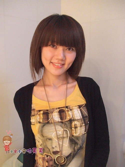 <em>怎样扎发型</em>小安教你快速由长发变身BOBO头_