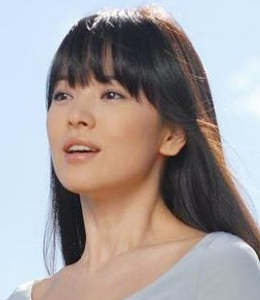 可爱纯真 女头发染什么颜色好看星<em>宋慧乔</em>百变