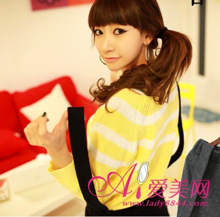 <em>韩国女生</em>多风格怎样<em>扎头发</em>简单好看真假<em>发型</em>特