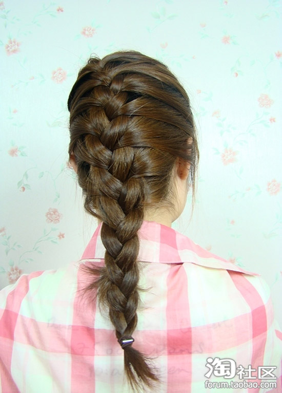 蜈蚣辫轻松打造<em>韩式</em>复古熟短发烫发型女造型~