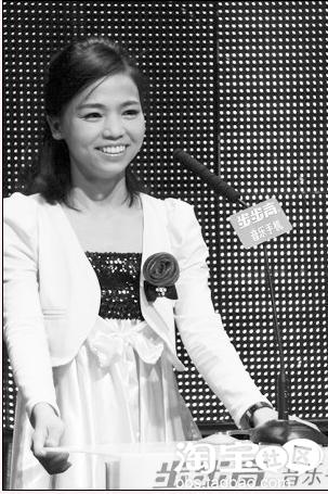 【每日话题】超级拜金女与异性握手要价20万