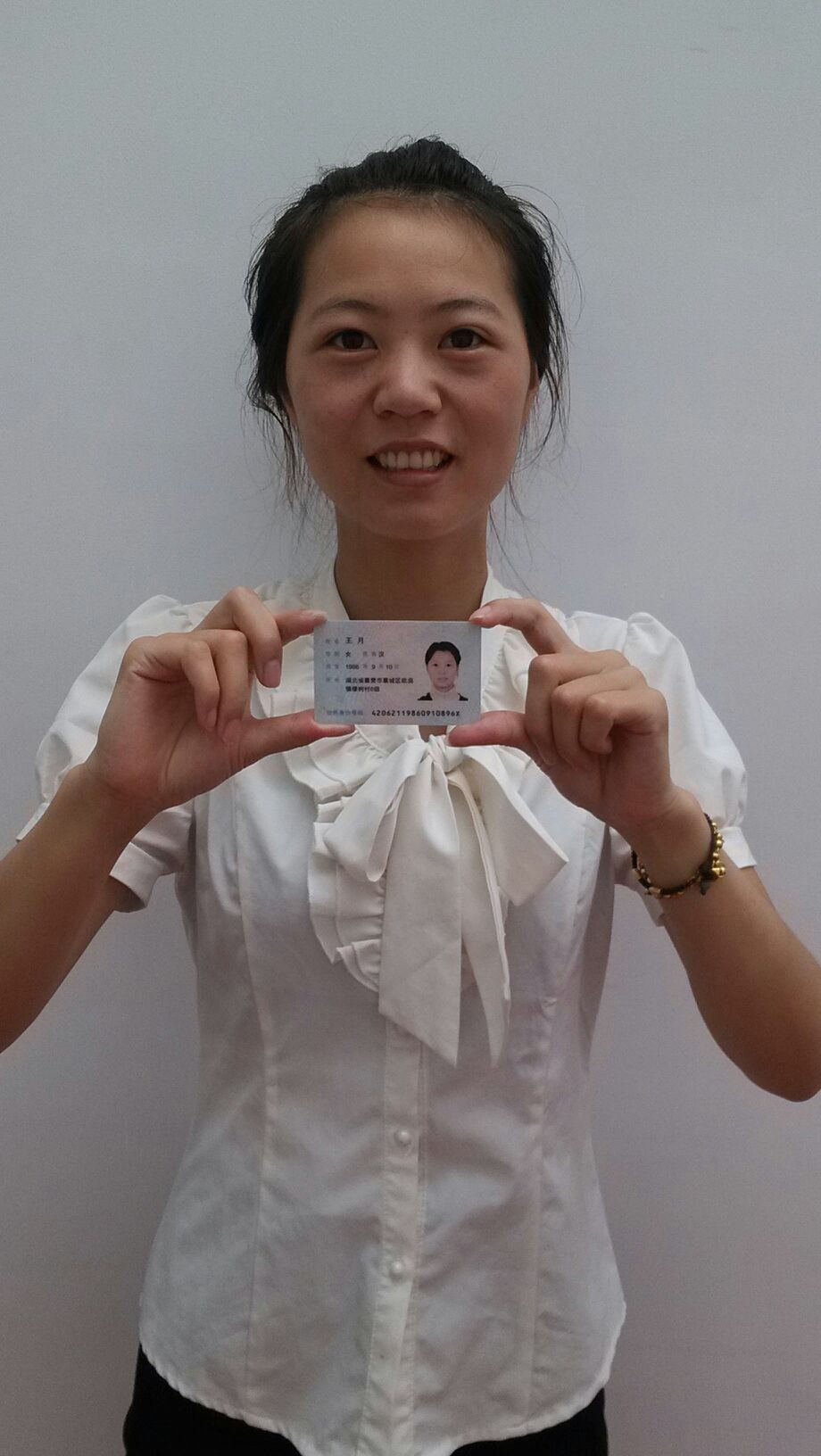 我拍的图片完全符合淘宝认证的要求,但是却说